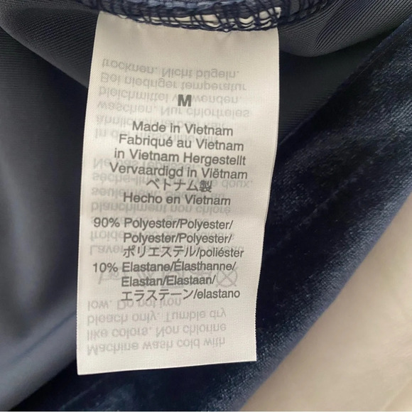 NWT J Crew Shell Navy Velvet Mock Neck Sleeveless Size M - Picture 5 of 5